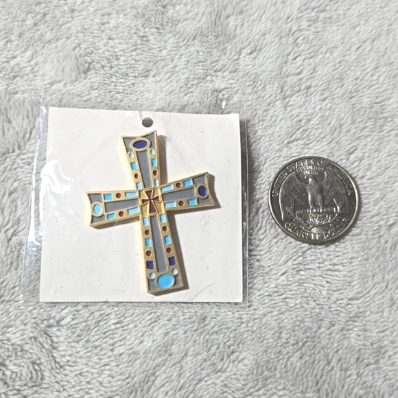 #315 Cross of justin pin - Picture 3 of 3